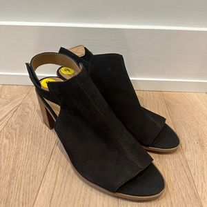 Franco Sarto | Black Helix Leather Open Toe Sandals | Brand New! |Size 9